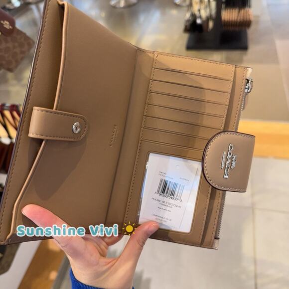 NWT Coach Phone Wallet In Signature Canvas CW780 SV/Sand/Taupe - Picture 3 of 5